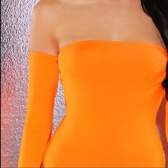 Beautiful stylish Orange leotard - Picture 3 of 4
